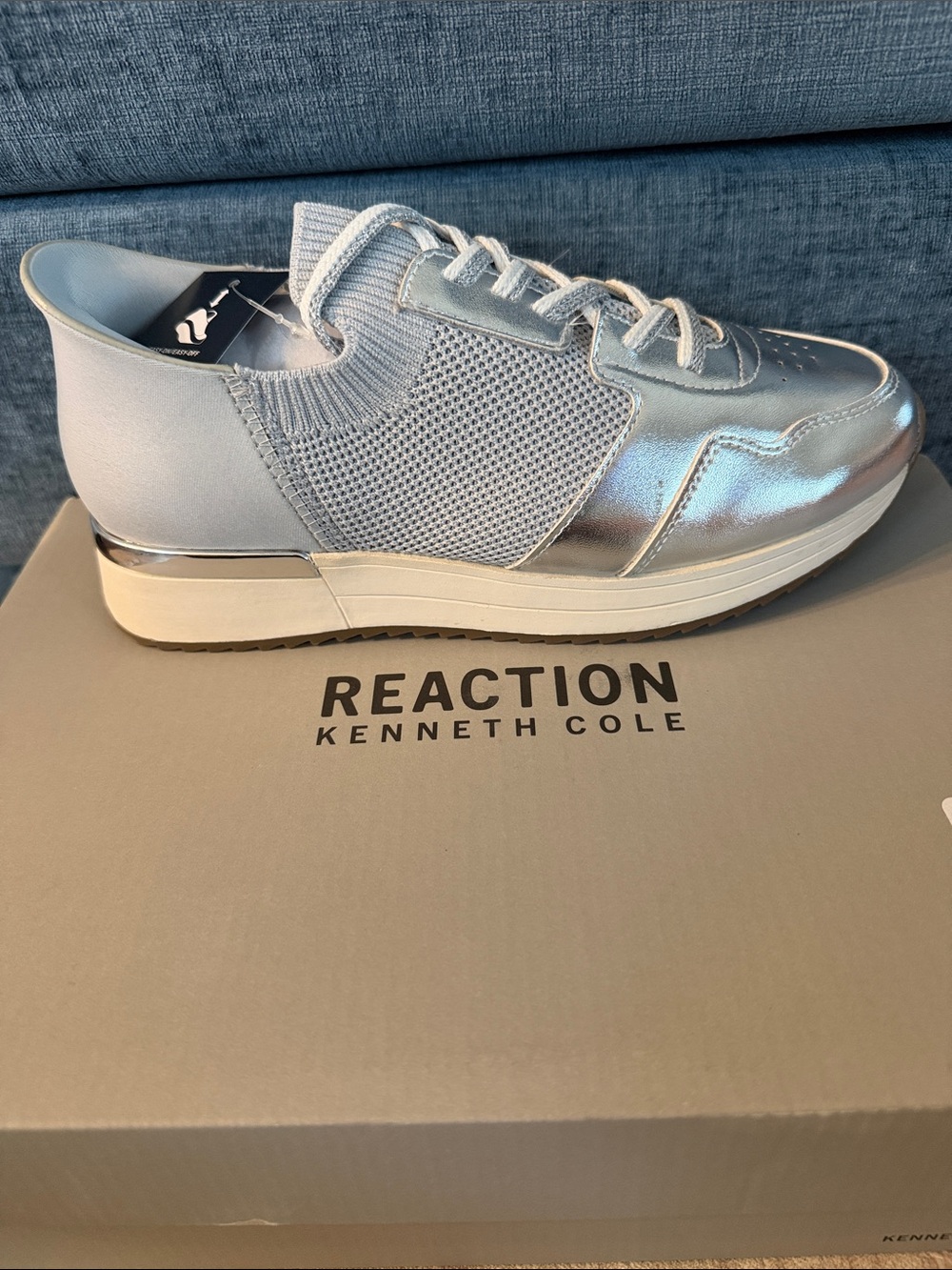 Kenneth Cole Reaction Chic Women's Metallic Silver Low-Top Sneaker